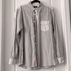 Buttondown Longsleeved Dress Shirt